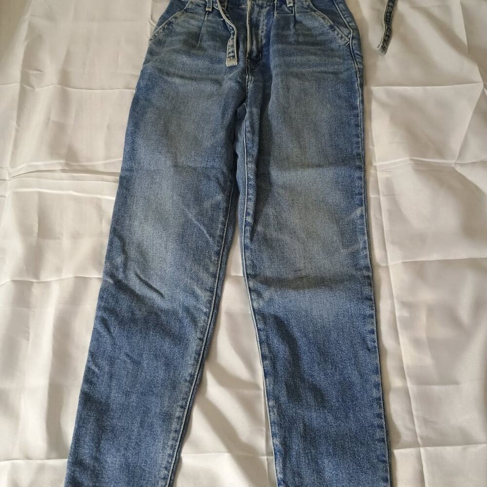 Hollister High-Waist Blue Denim Jeans